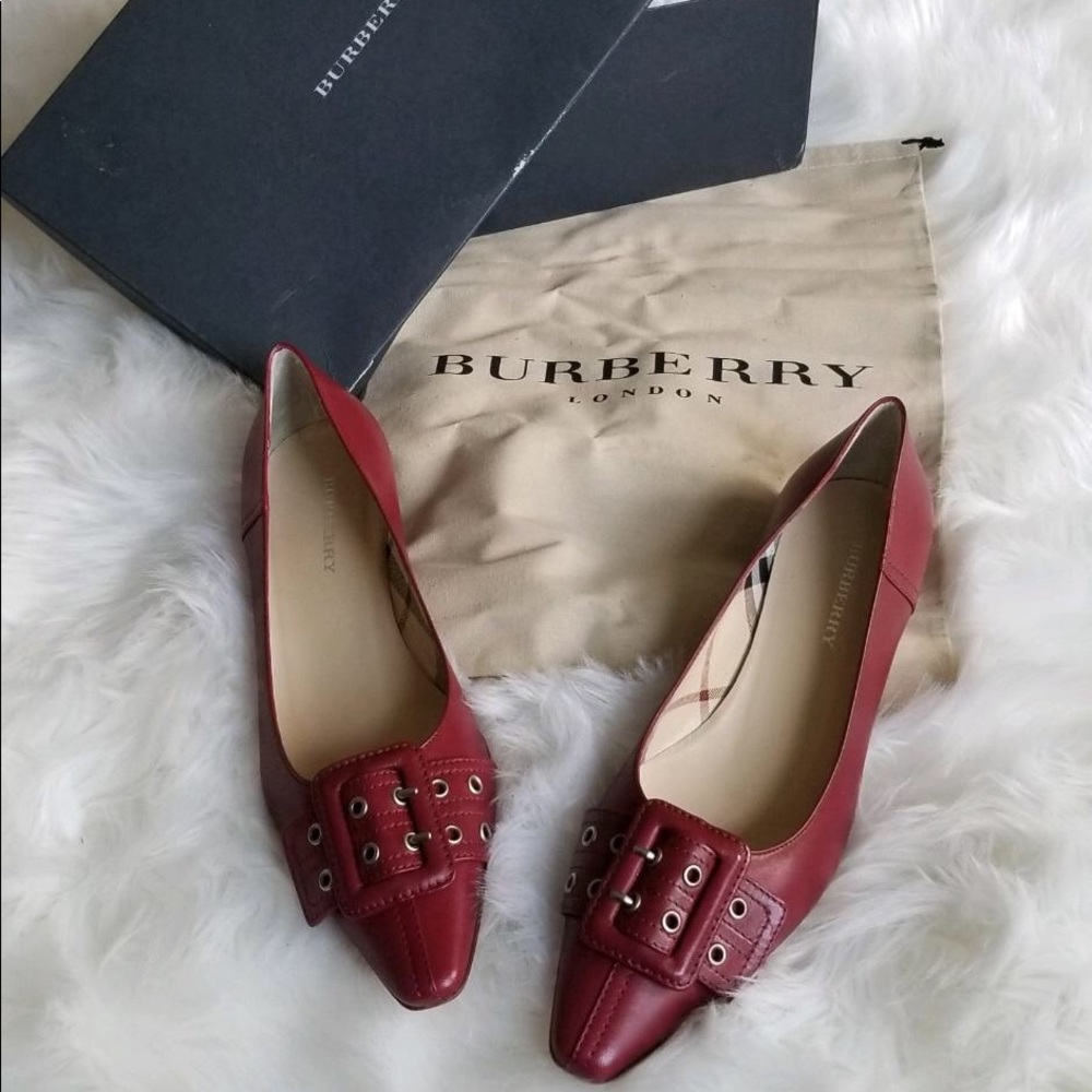 Burberry flats